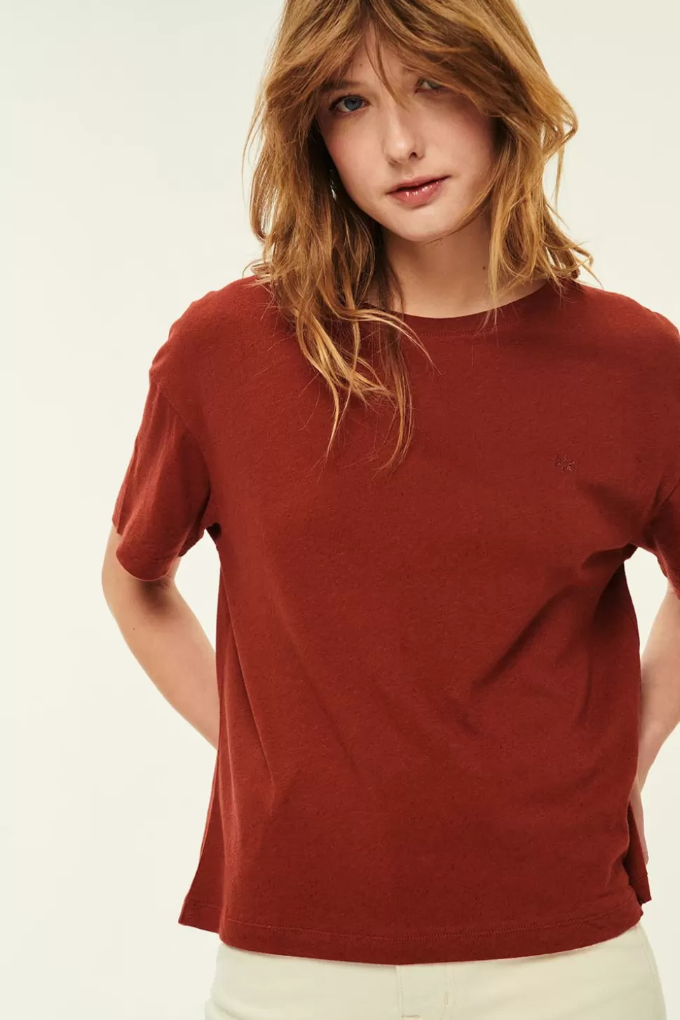 Jenna Pecan T-Shirt | Des Petits Hauts Fashion